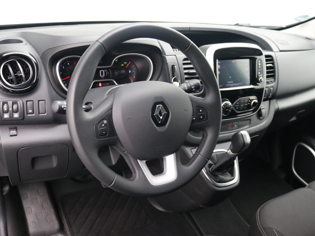 Renault Trafic Passenger Shortlease